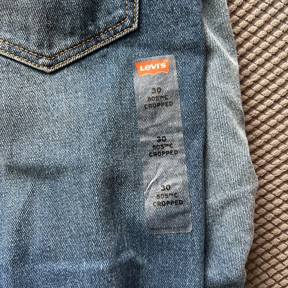 Levi's 505c Cropped Jean - Picture 5 of 5